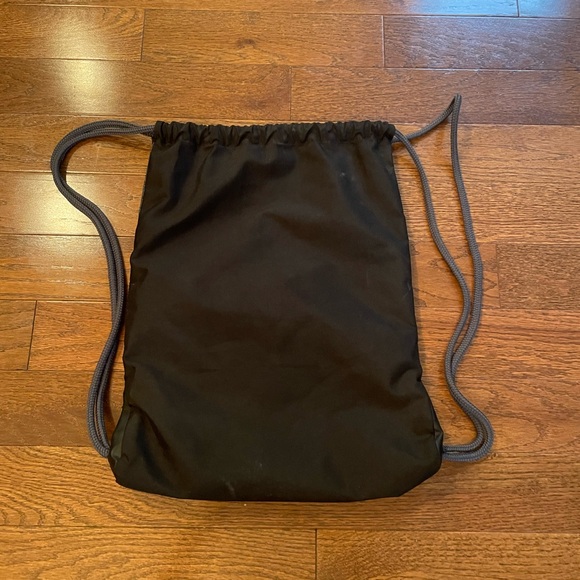 Adidas Drawstring Bag - Picture 2 of 5